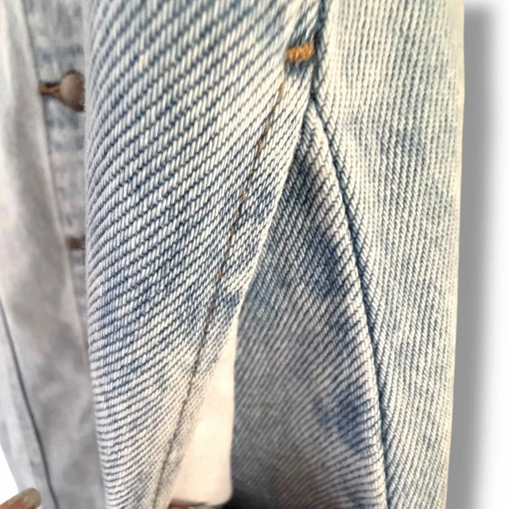 Kut from the Kloth Gretel Denim Shirt Dress Size  Medium Light Wash - Picture 10 of 15